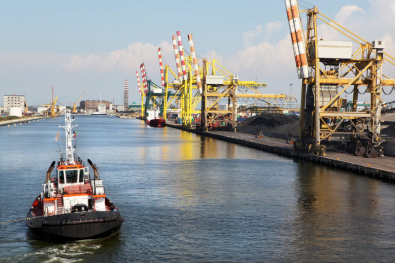 Corps Visit Highlights Houston Ship Channel’s Importance to Nation